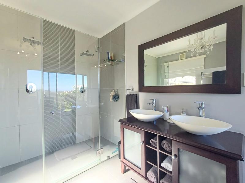 5 Bedroom Property for Sale in Welgemoed Western Cape